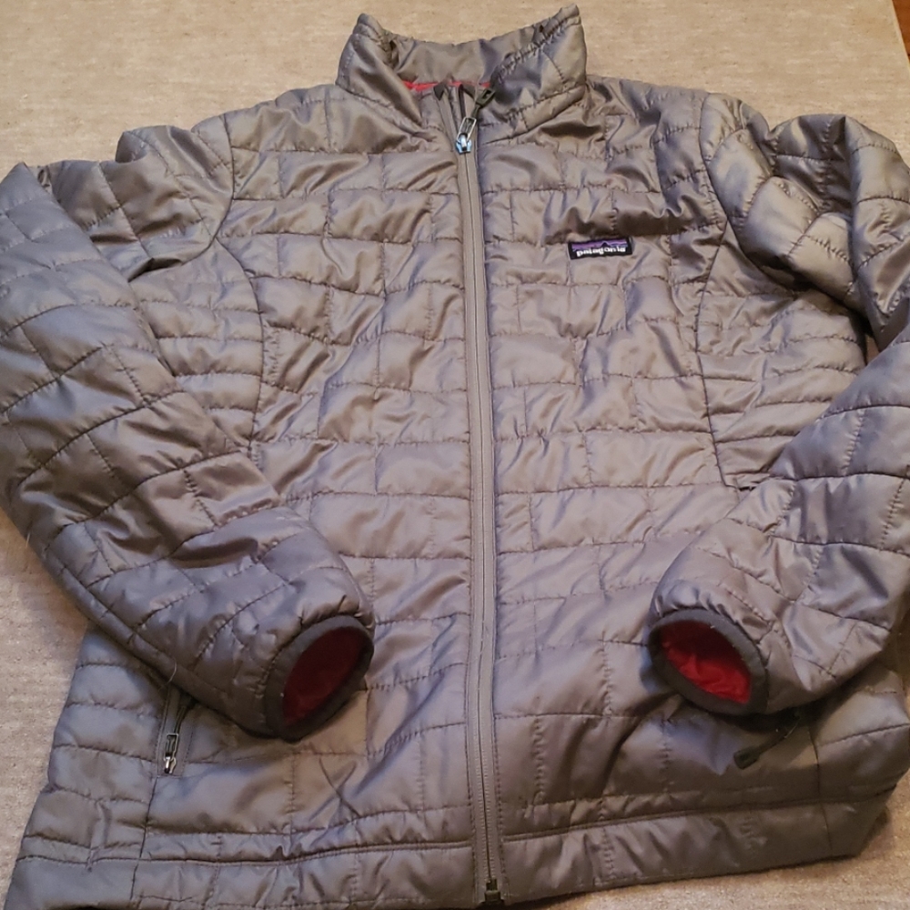 Patagonia Gray Nano Puff jacket medium